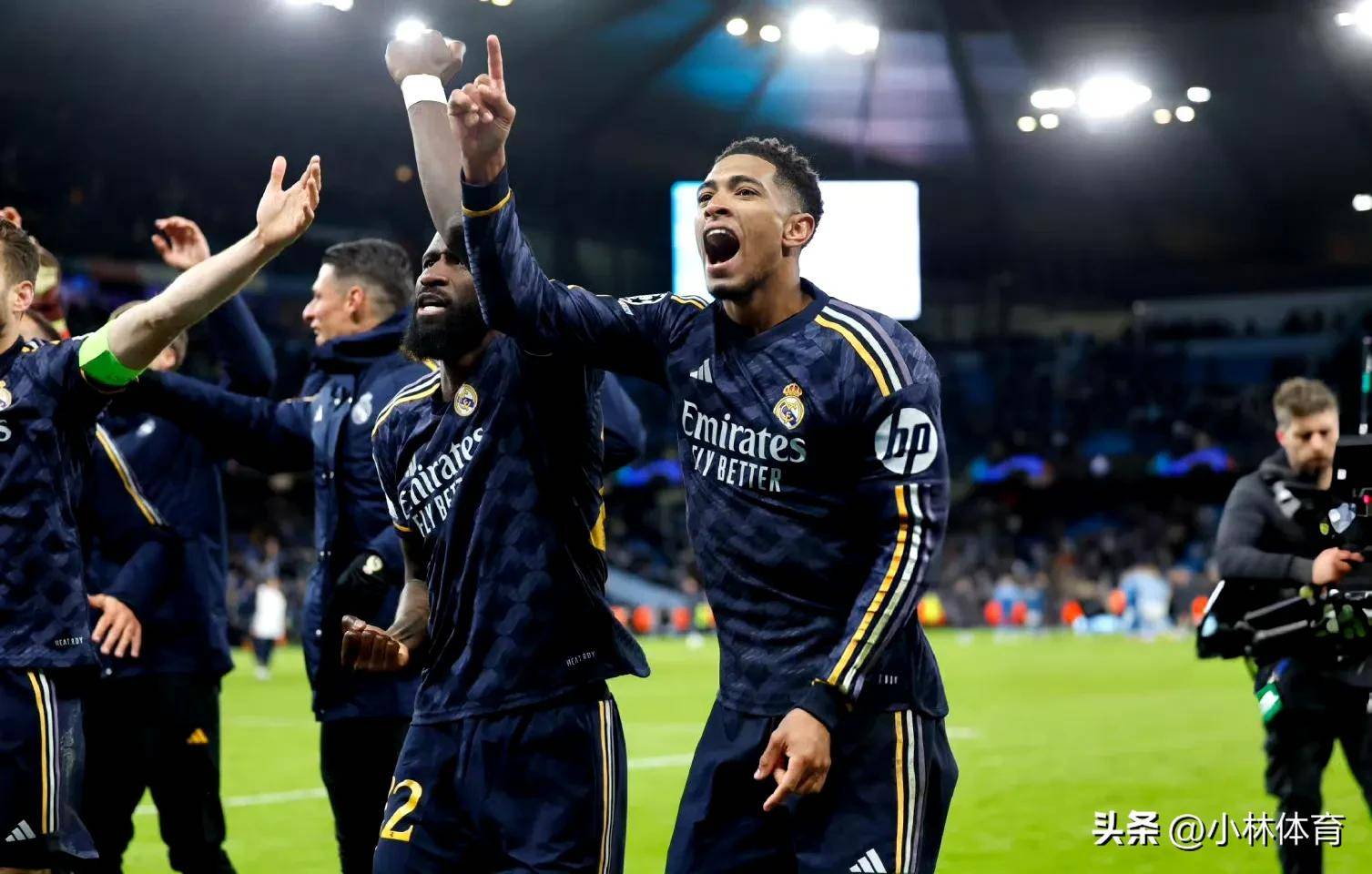 开云体育在线-皇马败给瓦伦西亚，卫冕之路波折