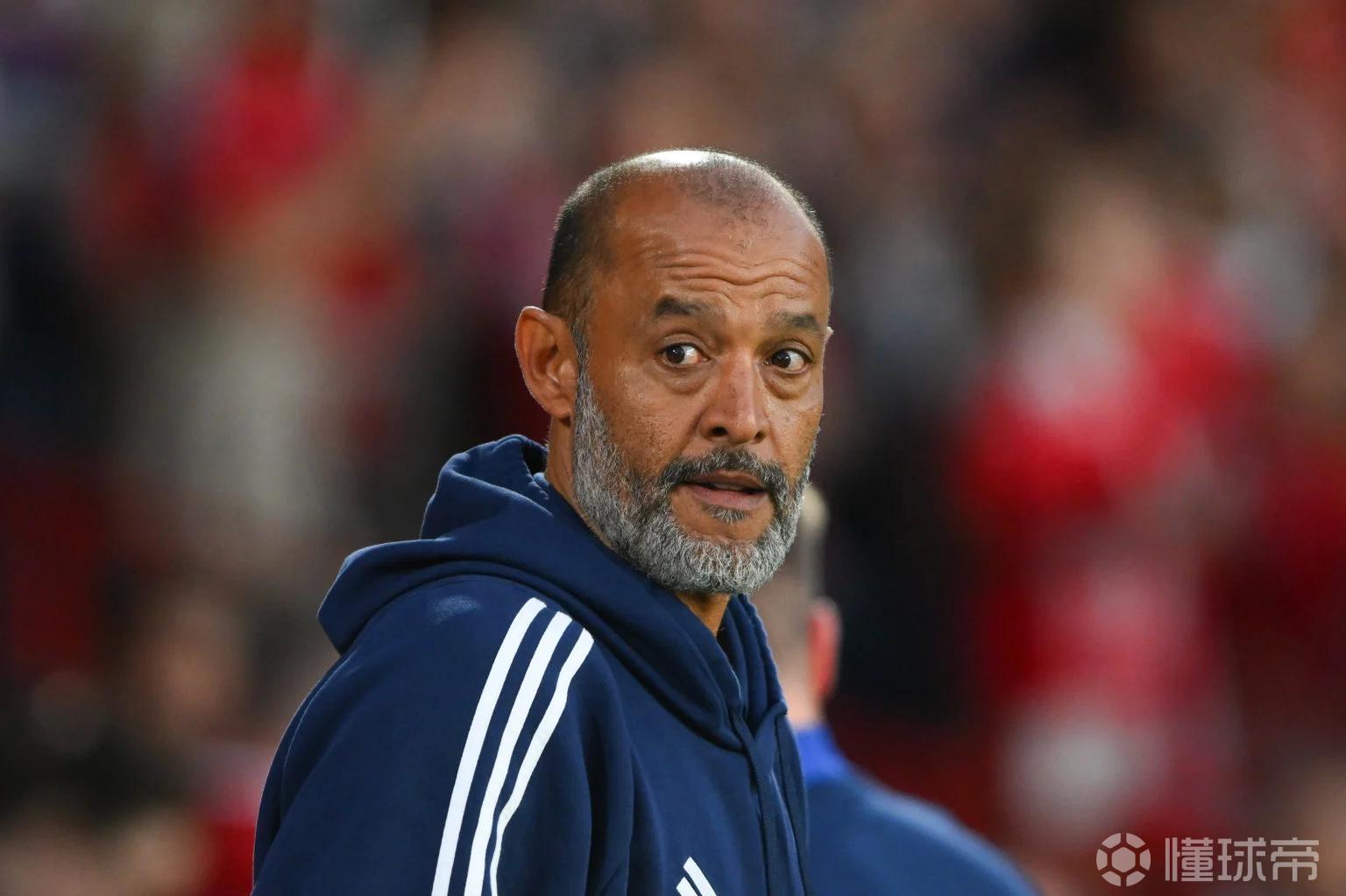 关于罗马队内出现不和谐事件，主帅严肃处理的信息