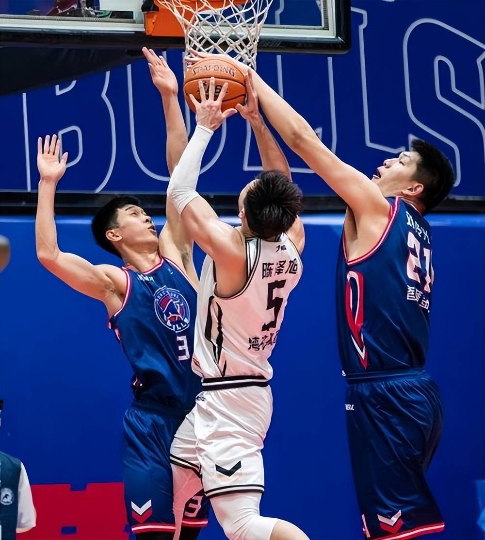 强强对话！最新国内篮球职业联赛赛况的简单介绍