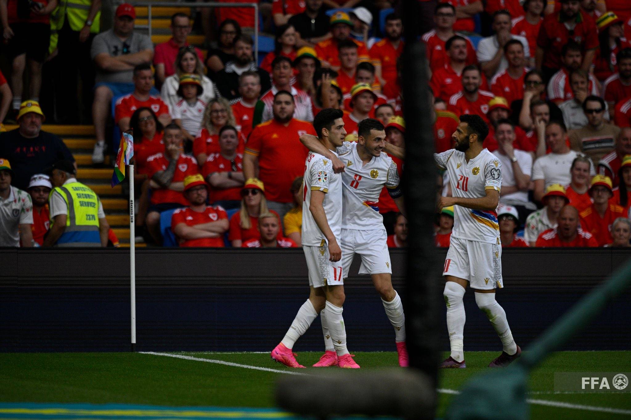 英格兰险胜挪威,欧洲冠军杯揭幕之战精彩开启的简单介绍 英格兰险胜挪威,欧洲冠军杯揭幕之战精彩开启的简单介绍