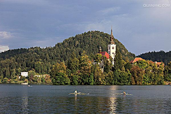 斯洛文尼亚队以微弱优势取得胜利