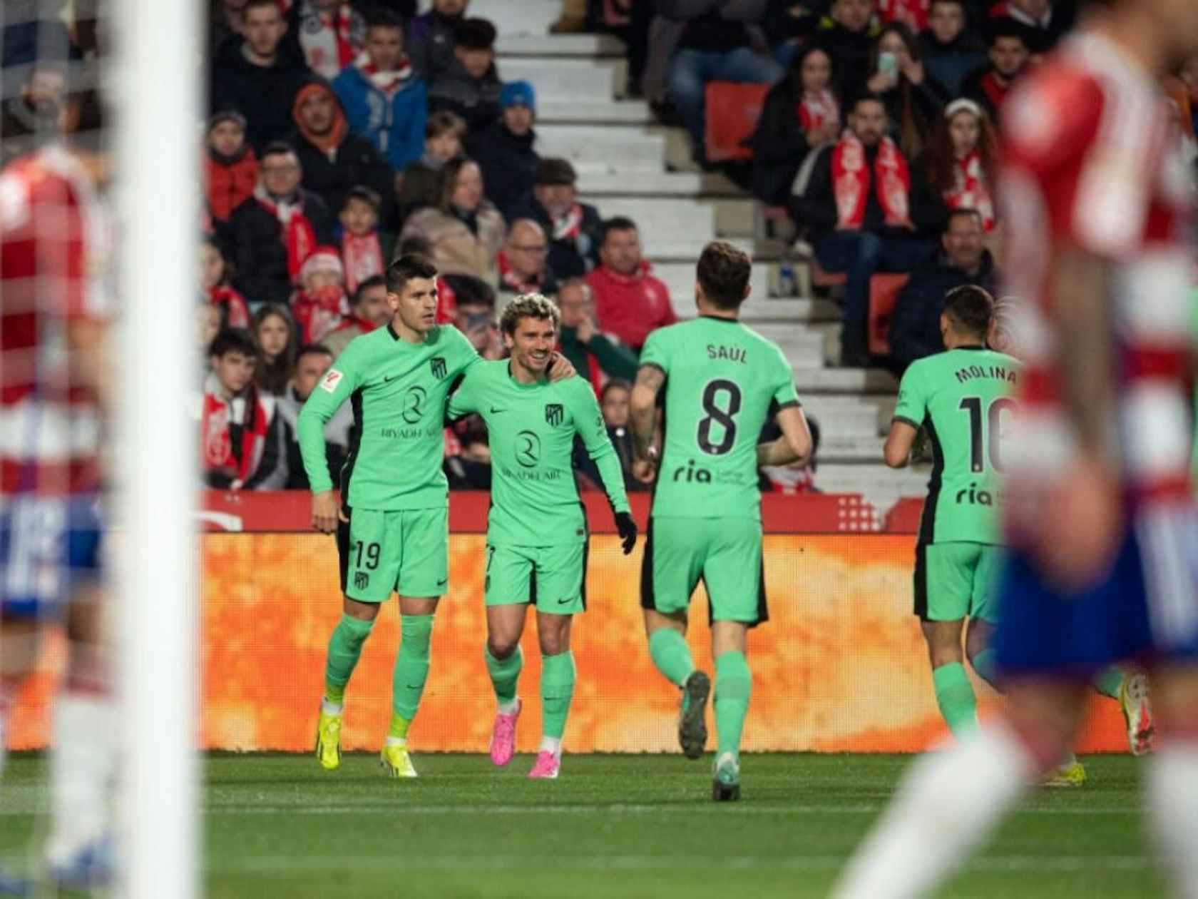 包含马德里竞技强势逆袭，掀起欧冠风暴夺冠的词条