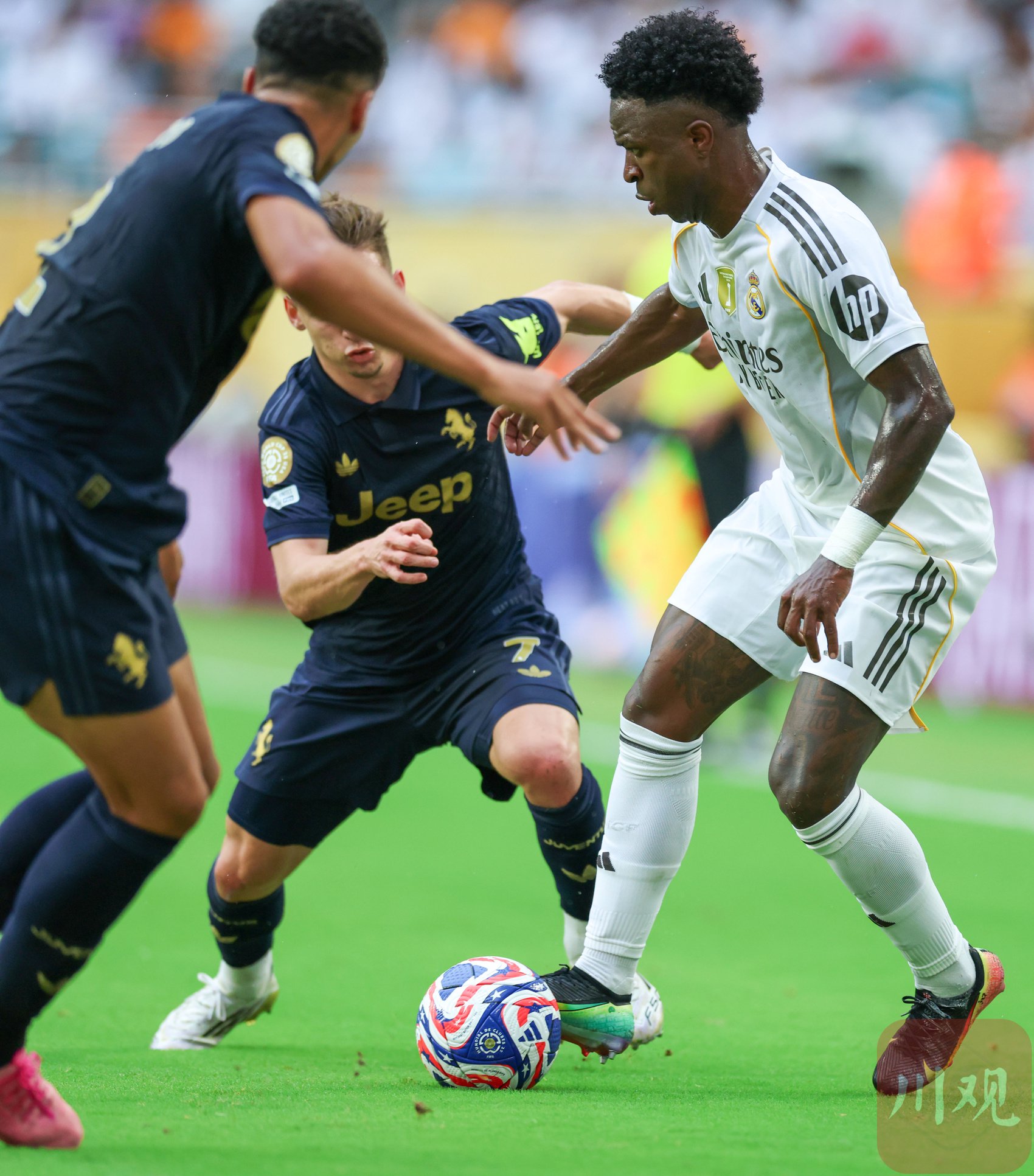 开云体育中国-尤文图斯客场取胜，轻松晋级八强