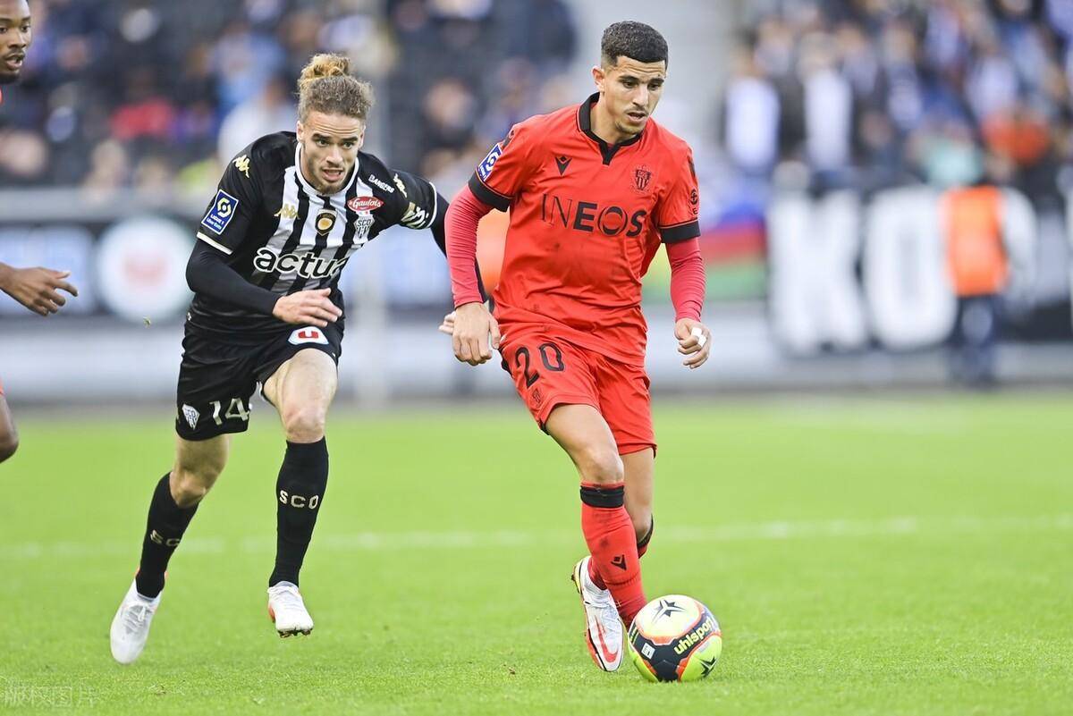 包含尼斯法甲前锋进球如潮，再次当选本轮最佳球员的词条