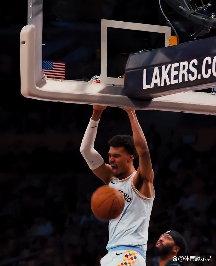 马刺迎来三连胜,赢得西部排名前进的简单介绍 马刺迎来三连胜,赢得西部排名前进的简单介绍