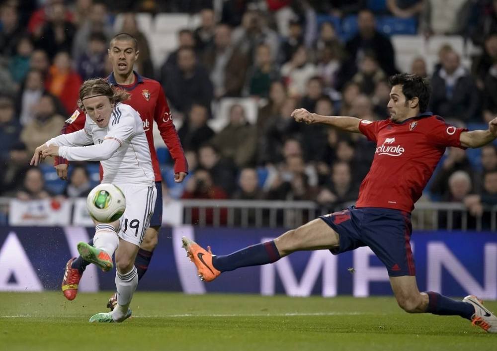 开云体育下载-奥萨苏纳体现团队实力，轻松取胜