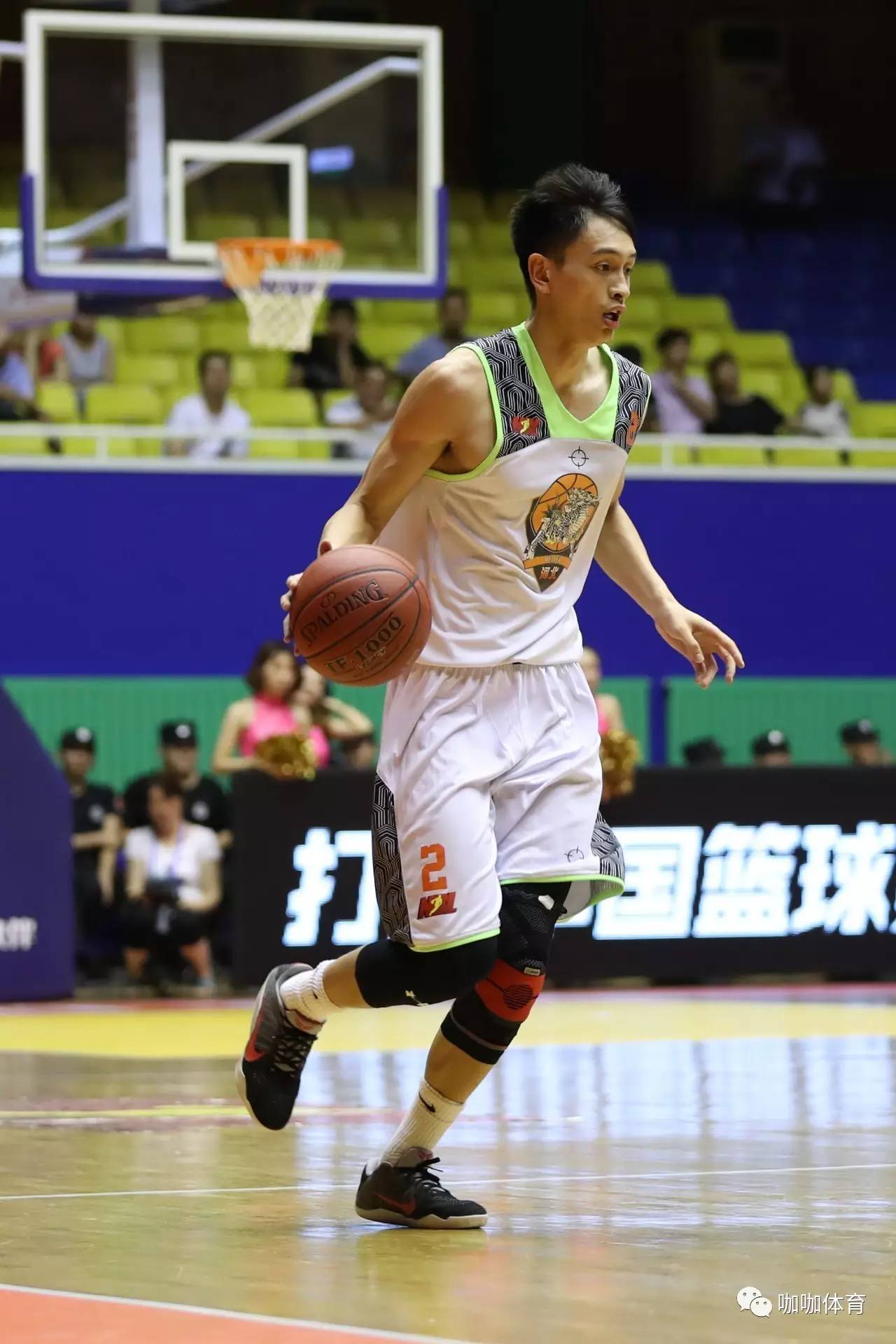 贵州篮球队客场惨败湖北,憾失胜利 贵州篮球队客场惨败湖北,憾失胜利