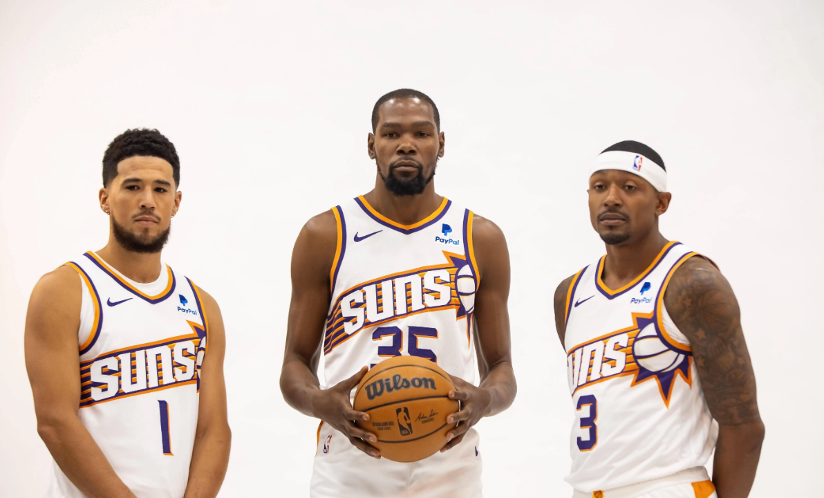 马刺队横扫太阳队,晋级西部半决赛 马刺队横扫太阳队,晋级西部半决赛