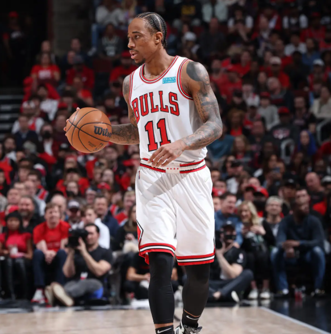 雄鹿主帅荣膺最佳教练奖，球队连胜势不可挡