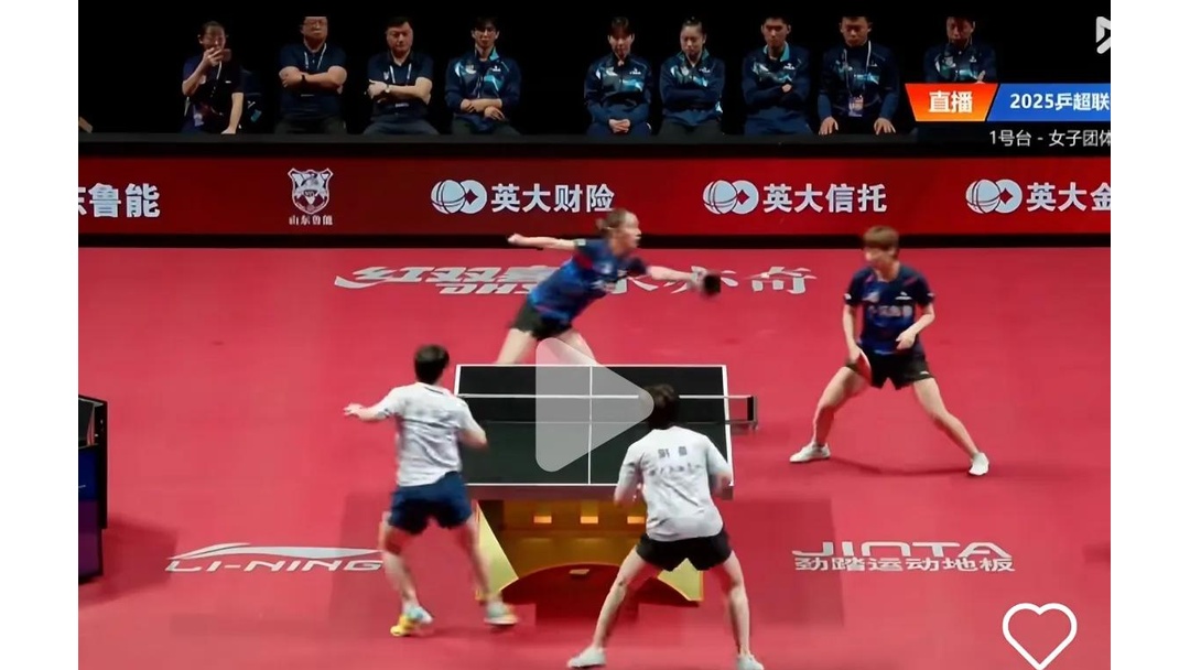 中国队鏖战奥地利队,许昕点燃赛场 中国队鏖战奥地利队,许昕点燃赛场