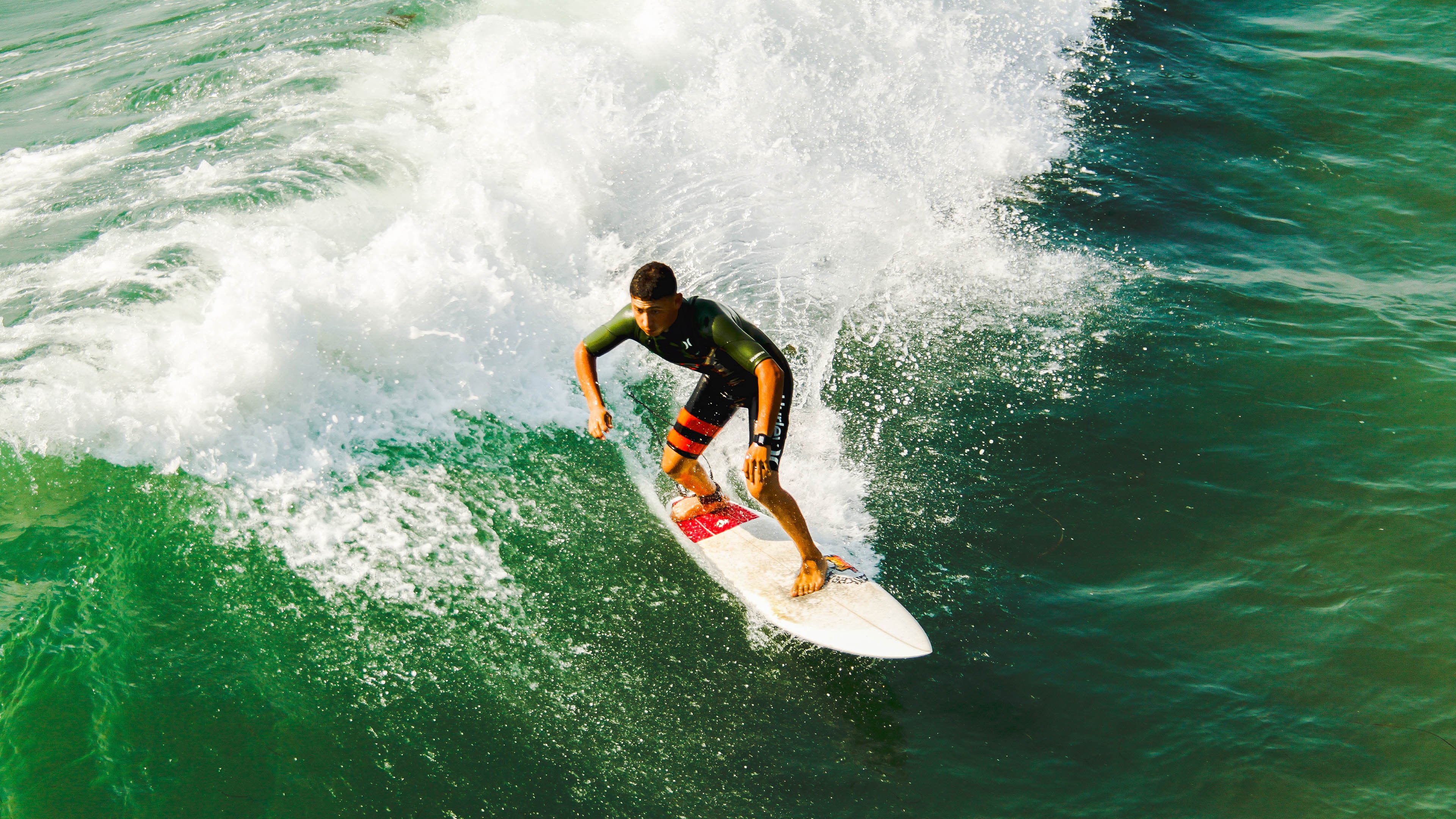开云官网-星耀伊蒂哈德，欧冠半决赛之夜，福登关键战不手软