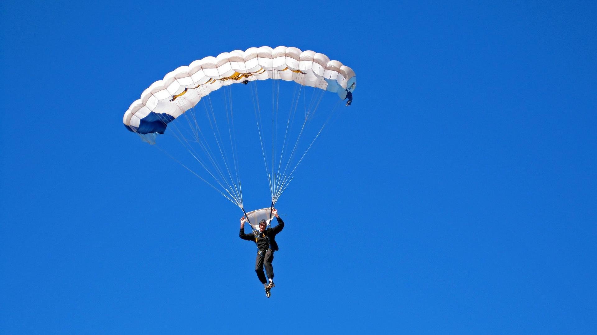 开云体育中国-NBA总决赛之夜，穆勒戴上了属于乔丹的皇冠