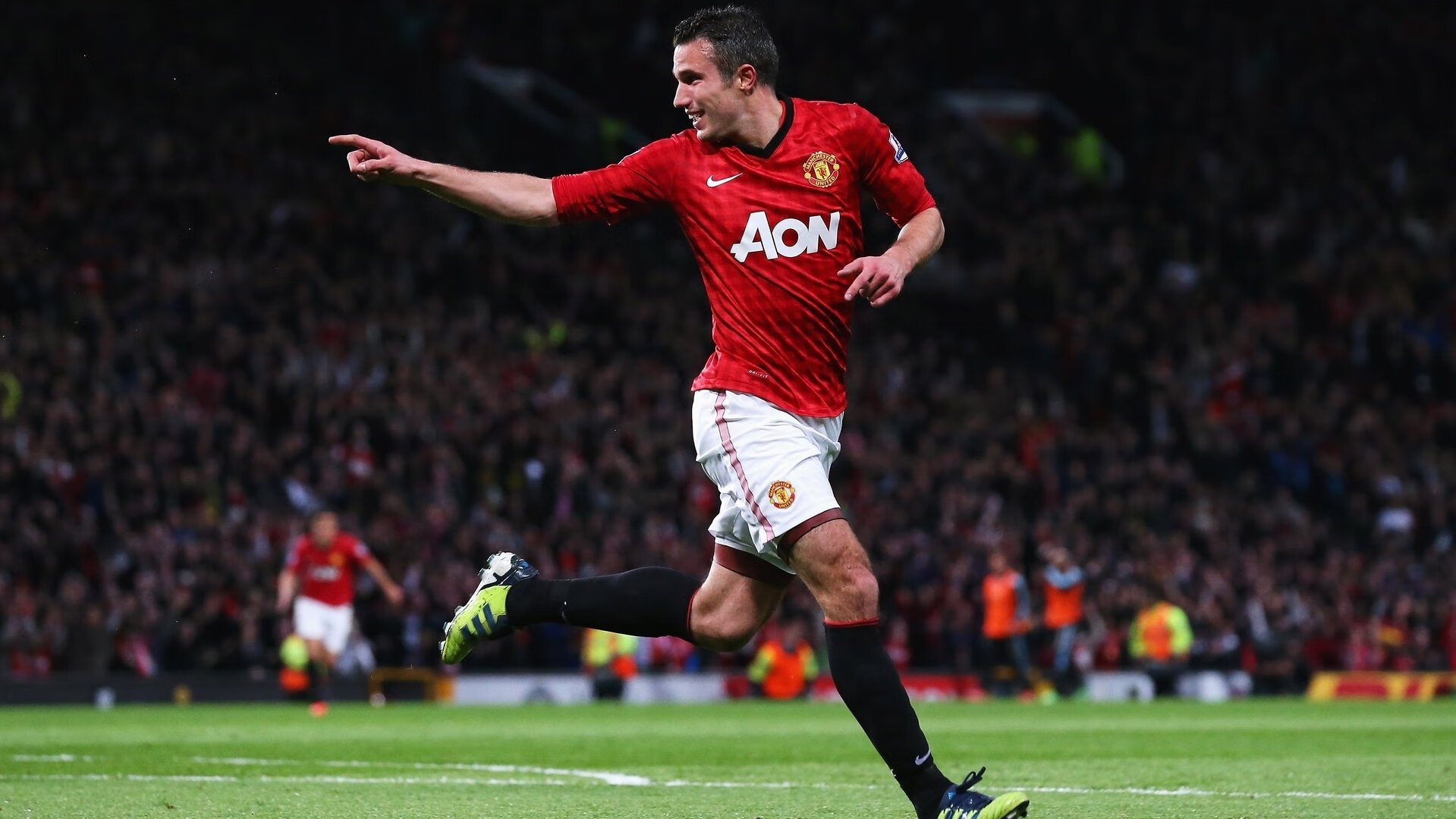 伊萨克战神模式独中两元，拉齐奥客场3-0打穿佛罗伦萨，欧冠资格之争再添变数