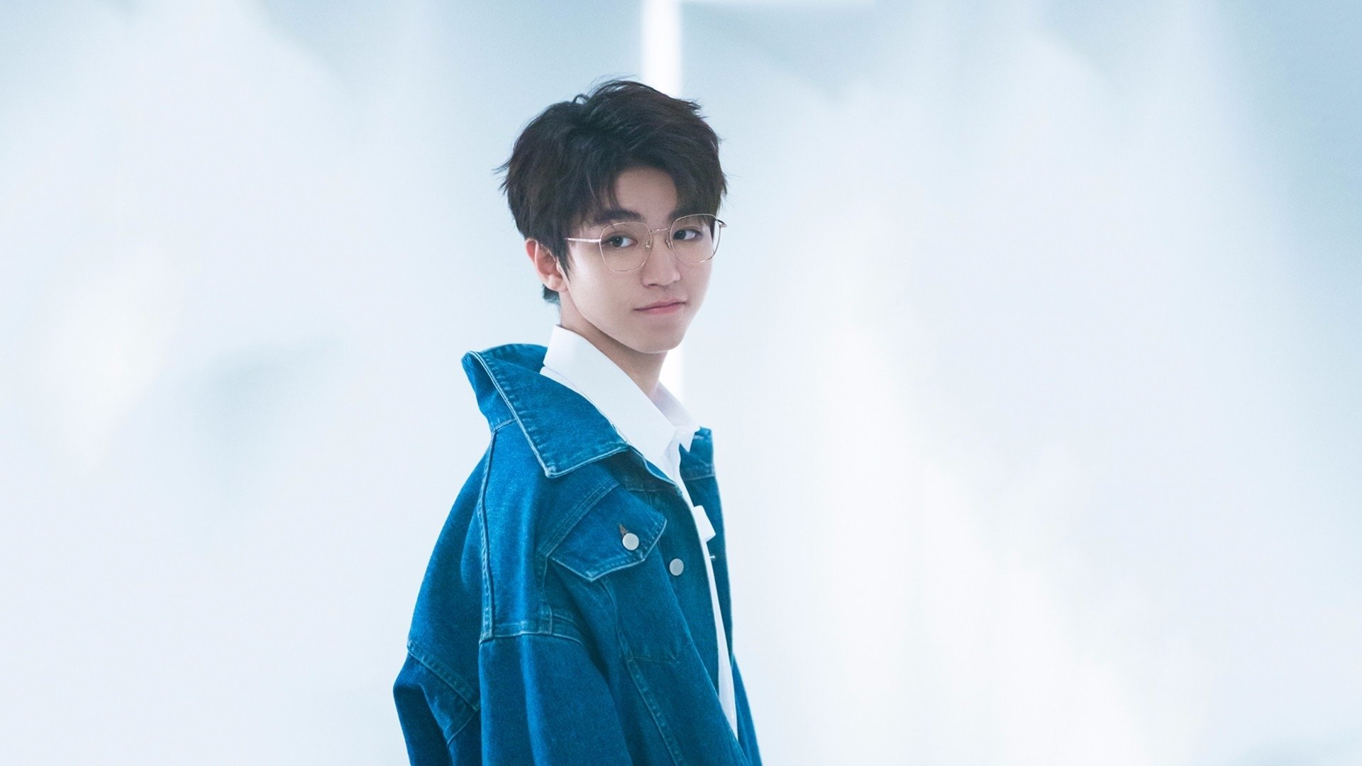 欧冠决赛焦点战,吉林队踏平辽宁队,谱写中国足球史诗对决