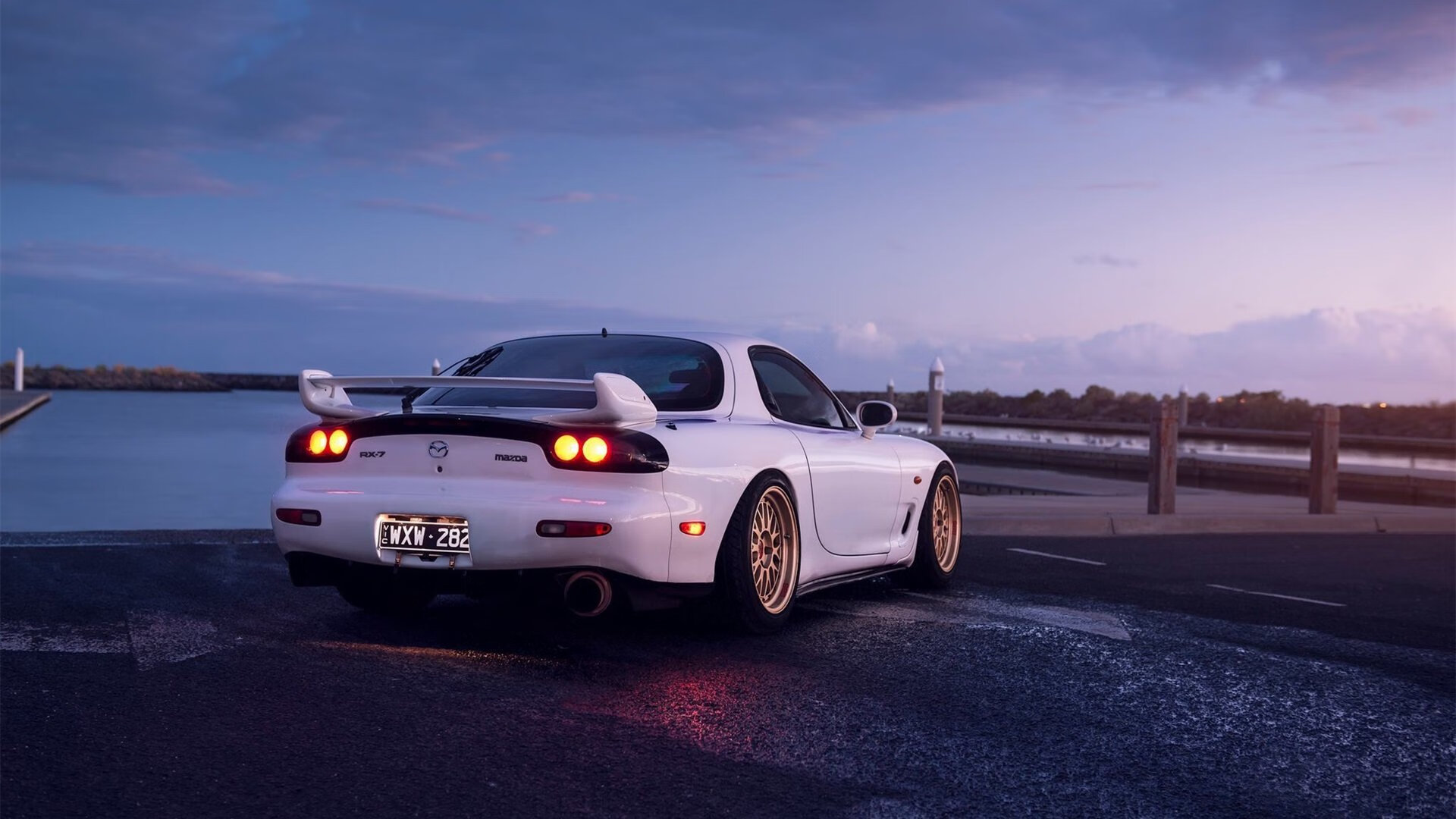 钢铁陀飞轮,当雷霆的轰鸣在赛道上化为德罗赞的统治